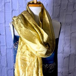 Silky scarf gold
